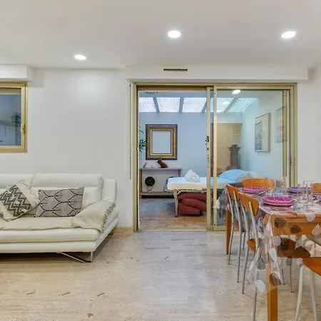 Appartement Hubble - Welkeys Cagnes-sur-Mer Exterior photo